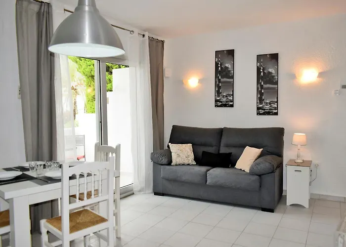 Anacasa Oasis Ii Marineta Ap2116 アパート デニア